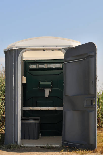 Best Luxury portable toilet rental  in Tishomingo, OK