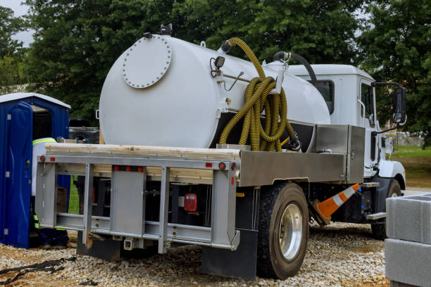 Portable Toilet Options We Offer in Tishomingo, OK